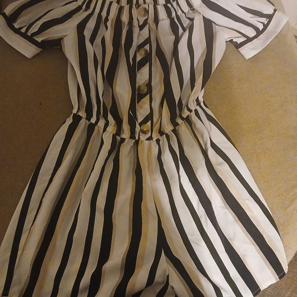 Striped Collection - Picture 4 of 4